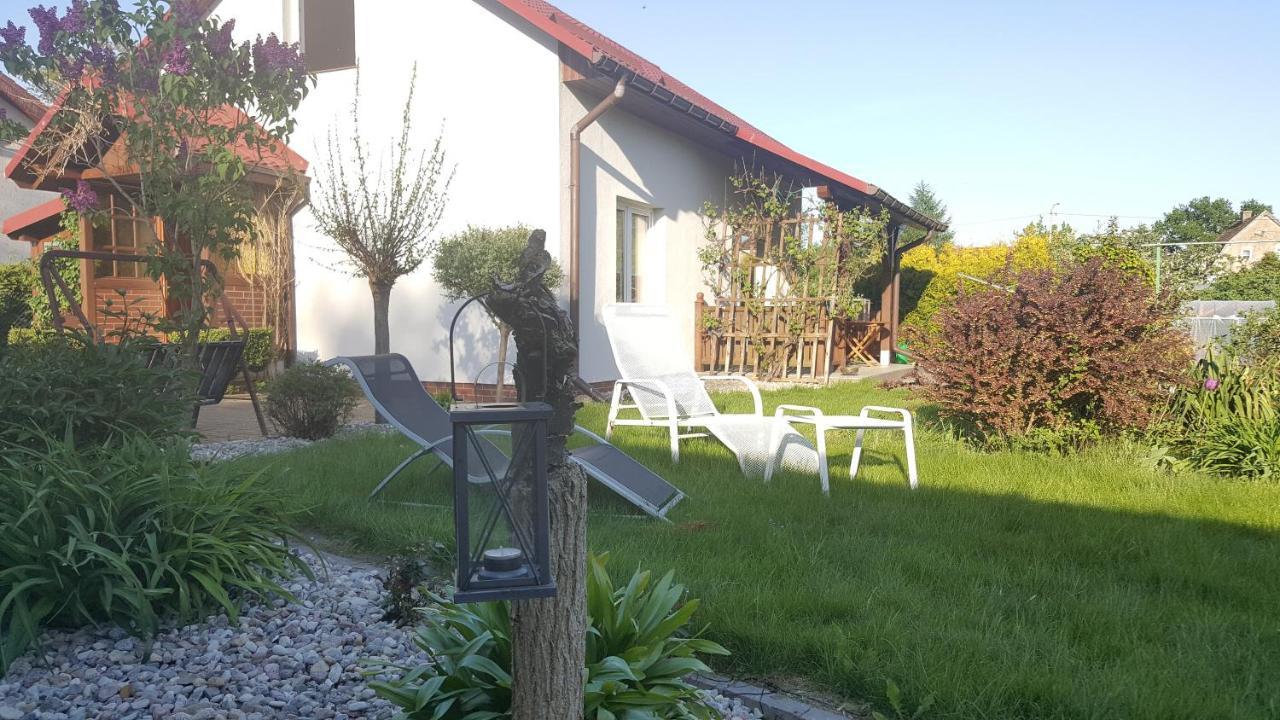Domek nad jeziorem Bystrzyna Świdwin Zewnętrze zdjęcie