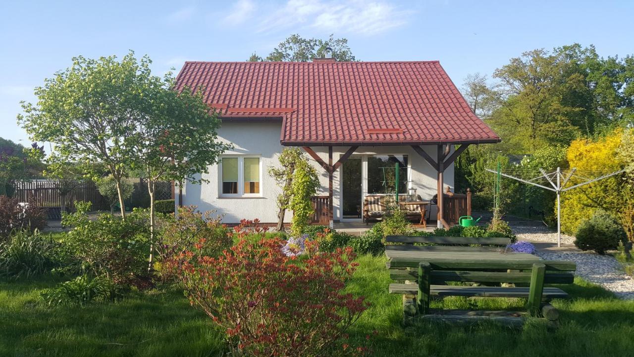 Domek nad jeziorem Bystrzyna Świdwin Zewnętrze zdjęcie