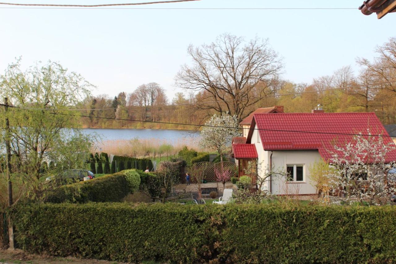 Domek nad jeziorem Bystrzyna Świdwin Zewnętrze zdjęcie