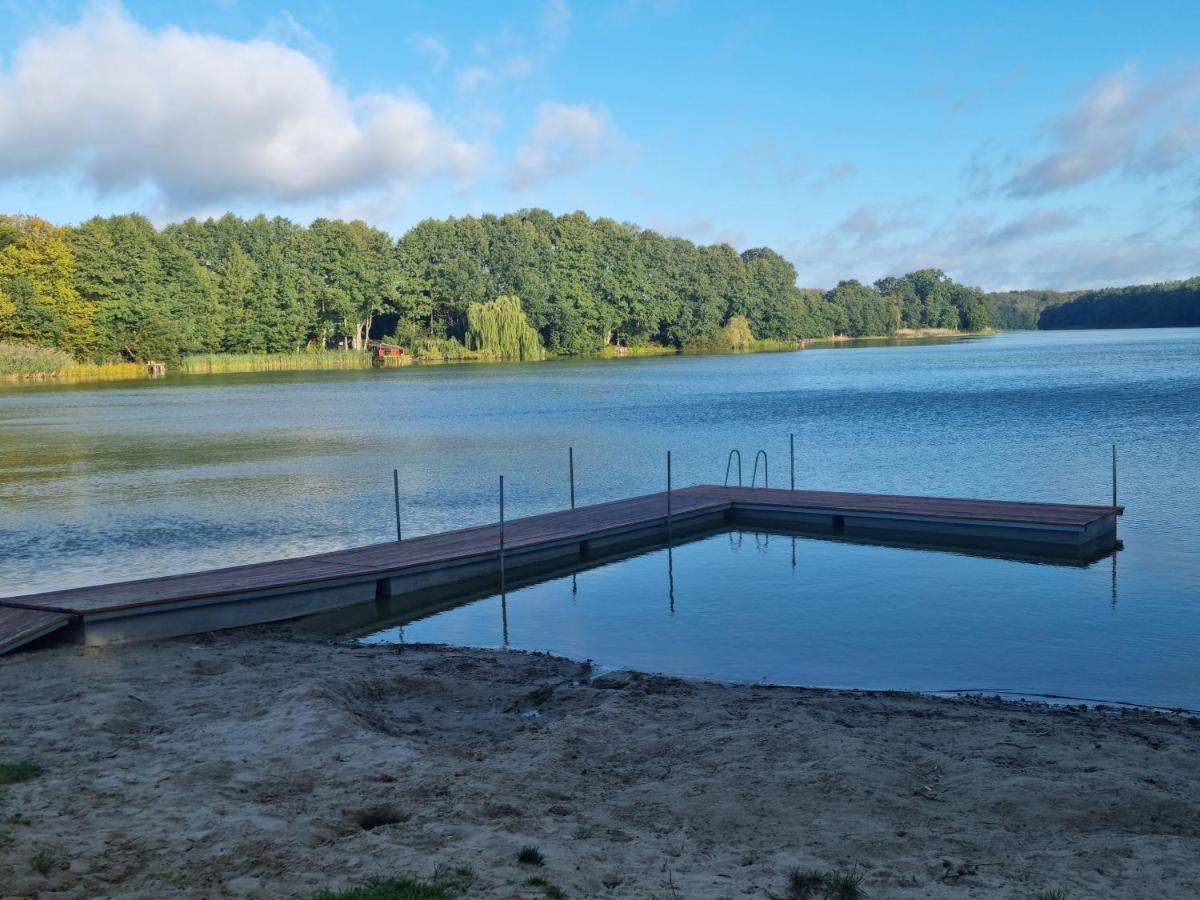 Domek nad jeziorem Bystrzyna Świdwin Zewnętrze zdjęcie